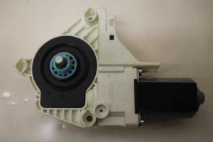 17796824 – 8K0959802A – Raammotor Portier