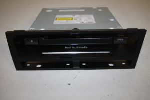 17803329 – 8R2035652D – Multi-media control unit