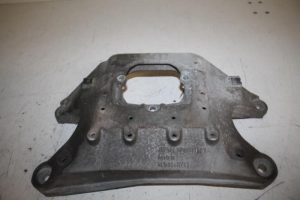 17815634 – 8K0399263AF – Steun (diversen)