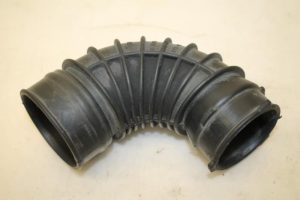 17796152 – 057129627B – Air intake hose