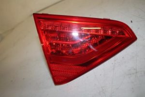 17829863 – 8T0945093C – Achterlicht links