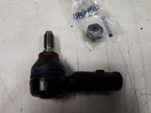 21395215 – 1J0422811A – Spoorstang links