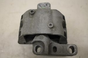 17796759 – 1J0199262CL – Motorsteun