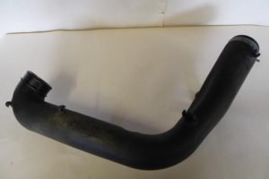 17791096 – 1K0129654AD – Air intake hose
