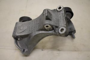 17798787 – 07L903805S – Dynamosteun boven