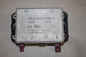 17827872 – 8E0035456C – Radioverstärker