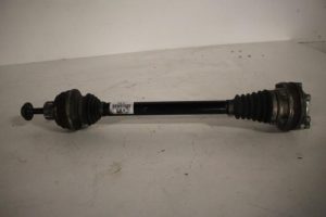 17803010 – 8R0501204D – Aandrijfas rechts-achter