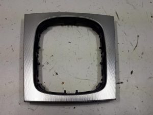 18882192 – 8P0864261SQQ5 – Stütze (sonstige)