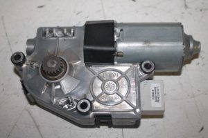 17809551 – 8V3959591 – Schiebedach Motor