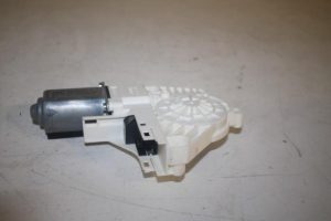 17804145 – 8K0959801A – Door window motor