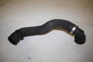 17821015 – 4M0122101CB – Radiator hose