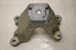 17797552 – 4F0199307M – Motorsteun