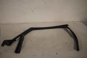 17808625 – 4G9839432 – Rear door seal 4-door, right