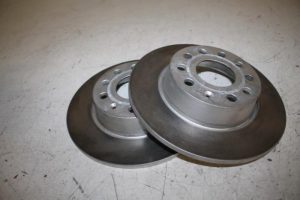 17812077 – 1K0615601AA – Bremsscheibe hinten