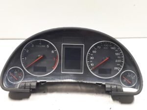 18885716 – 8E0920900L – Instrumentenbrett