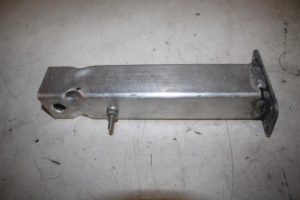 17815104 – 4M0802037A – Chassisbalk voor