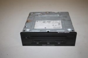17817262 – 81A035192B – Multi-media control unit