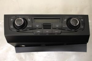 17797452 – 8T2820043AGXZF – Climatronic Paneel