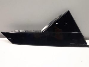 20784460 – 83F8399045FQ – C-stijl afdekkap rechts