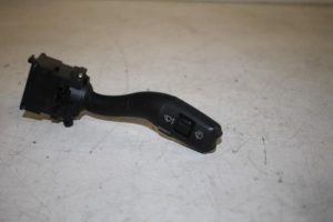 17830358 – 4E0953503B4PK – Ruitenwis Schakelaar