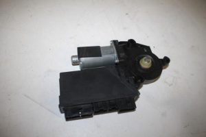 17833290 – 4E0959801D – Door window motor