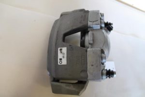 17792092 – 8K0615123J – Remklauw (Tang) links-voor