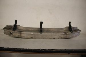 17831128 – 8H0807109C – Front bumper frame