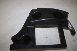 17806467 – 4G5807394 – Rear bumper bracket, right