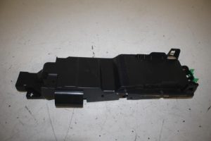 17810114 – 8W0863051B – Afdekplaat diversen