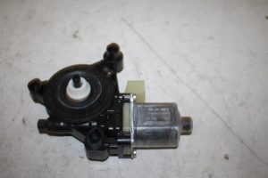 17822894 – 5Q0959802 – Raammotor Portier