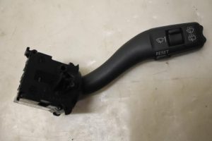 17798073 – 4E0953503C4PK – Ruitenwis Schakelaar