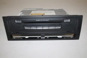 17802880 – 8T1035110C – CD Wisselaar