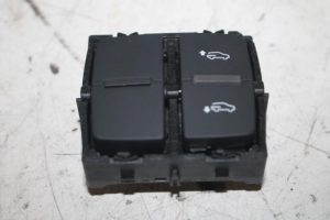 17806925 – 4M0959511E – Schalter (sonstige)