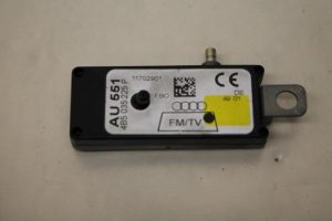 17796926 – 4B5035225P – Antenne Versterker