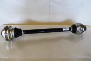 17792304 – 8R0501203C – Aandrijfas links-achter