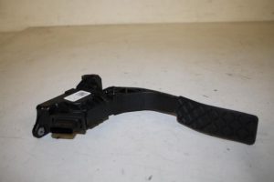 17819835 – 8W1723523 – Accelerator pedal