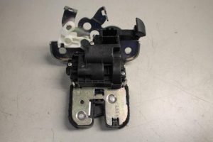 17810874 – 4H0827505A – Slotmechaniek Achterklep
