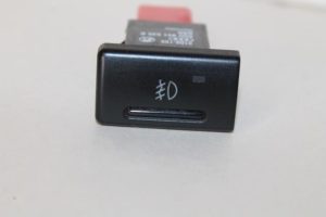 17790157 – 4D0941535BB98 – Mistlamp Schakelaar