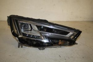 17822378 – 8W0941034A – Scheinwerfer rechts