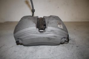 17821290 – 8W0615107E – Bremszange links vorne