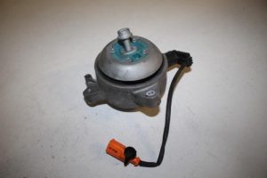 17817818 – 4H0399151AT – Versnellingsbak Steun