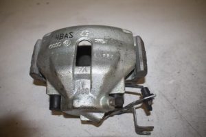 17806790 – 8E0615123A – Remklauw (Tang) links-voor