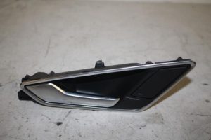 17816926 – 81A837019C4PK – Portiergreep 4Deurs links-voor