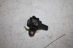 17811096 – 4H0955557 – Airbag Sensor