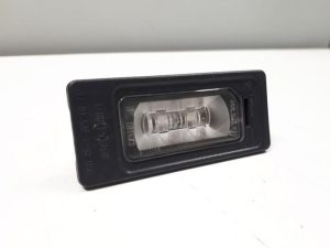20821022 – 4G0943021 – Kennzeichenbeleuchtung