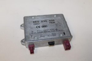 17791671 – 8E0035456 – Radioverstärker