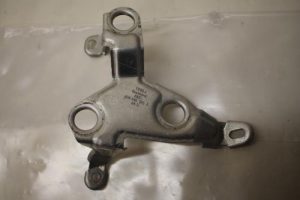 17797069 – 4H1614125A – Steun (diversen)