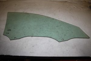 17822822 – 8Y0845201 – Türscheibe 4-türig links vorne