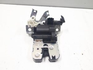 21437809 – 8W0827503 – Schließmechanik Heckklappe