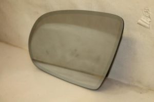 17799774 – 4H0857535C – Spiegelglas links